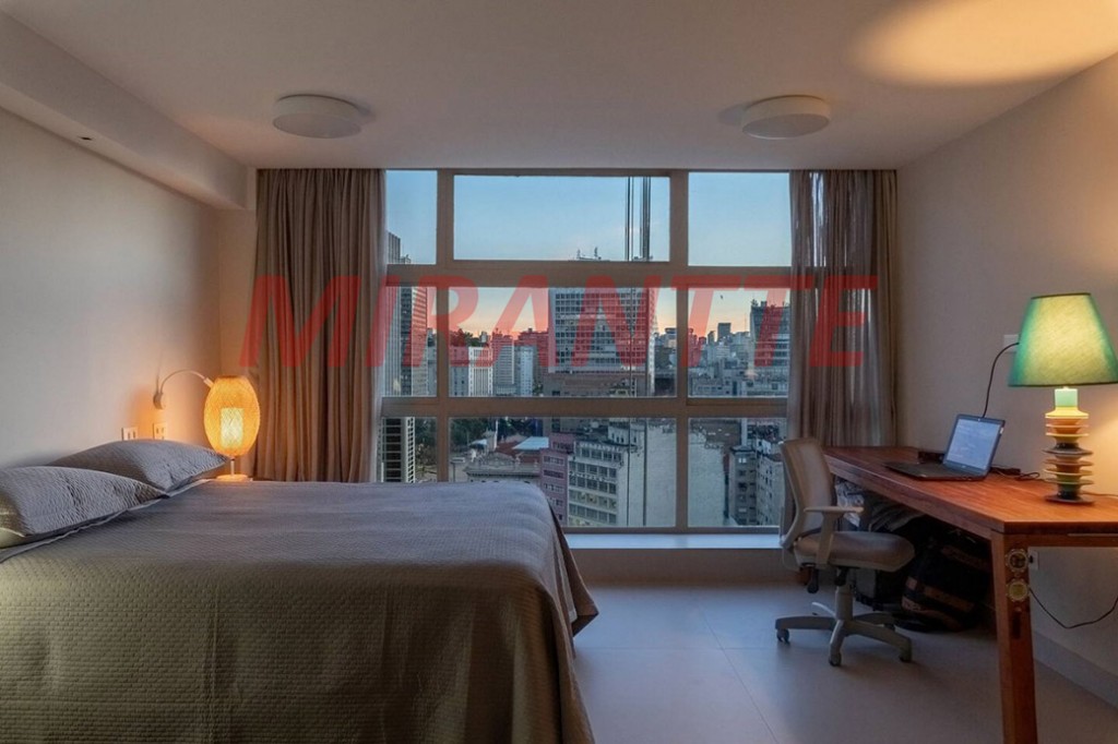 Apartamento de 75m² com 1 quartos em Centro