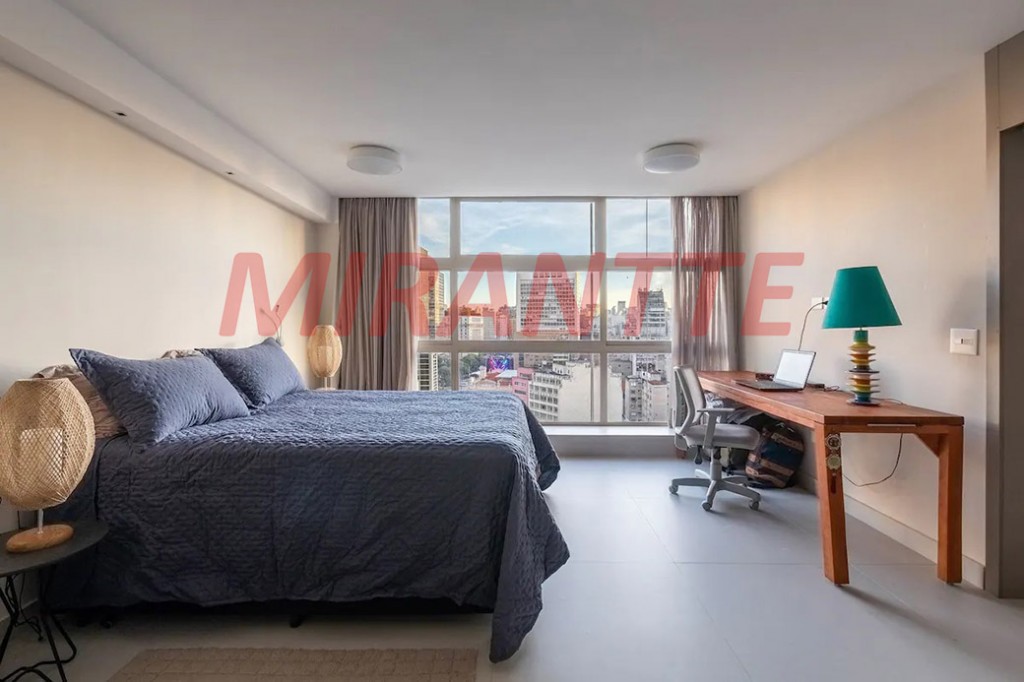 Apartamento de 75m² com 1 quartos em Centro