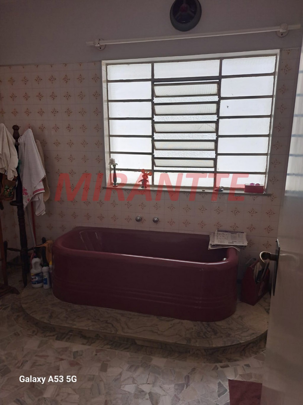 Sobrado de 300m² com 4 quartos em Sumaré