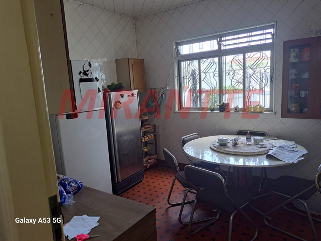 Sobrado de 300m² com 4 quartos em Sumaré