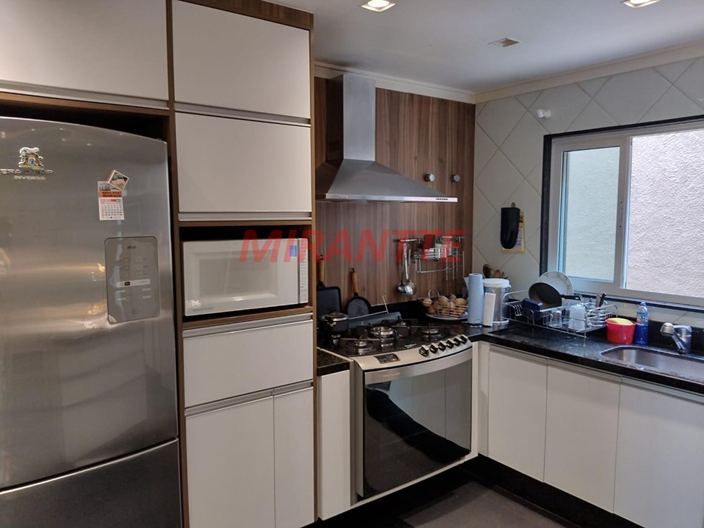 Sobrado de 230m² com 3 quartos em Vila Nova Cachoeirinha