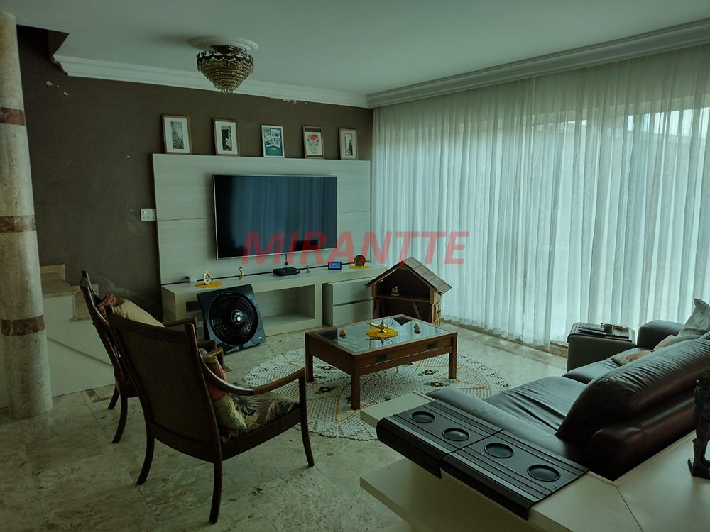 Sobrado de 230m² com 3 quartos em Vila Nova Cachoeirinha