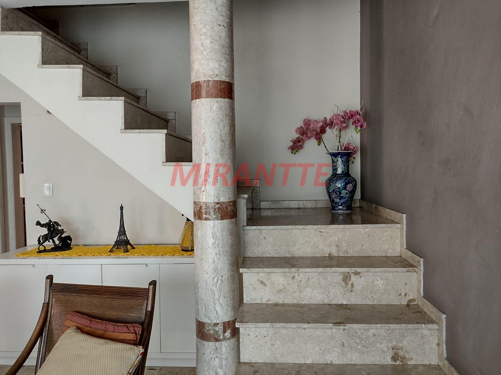 Sobrado de 230m² com 3 quartos em Vila Nova Cachoeirinha