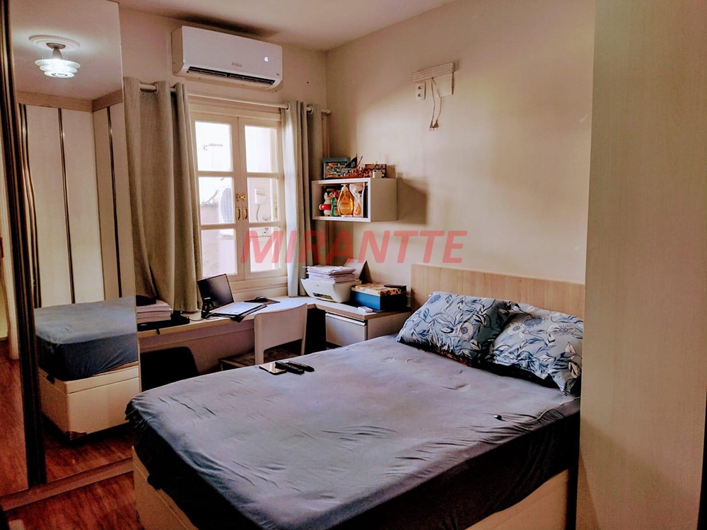 Sobrado de 230m² com 3 quartos em Vila Nova Cachoeirinha