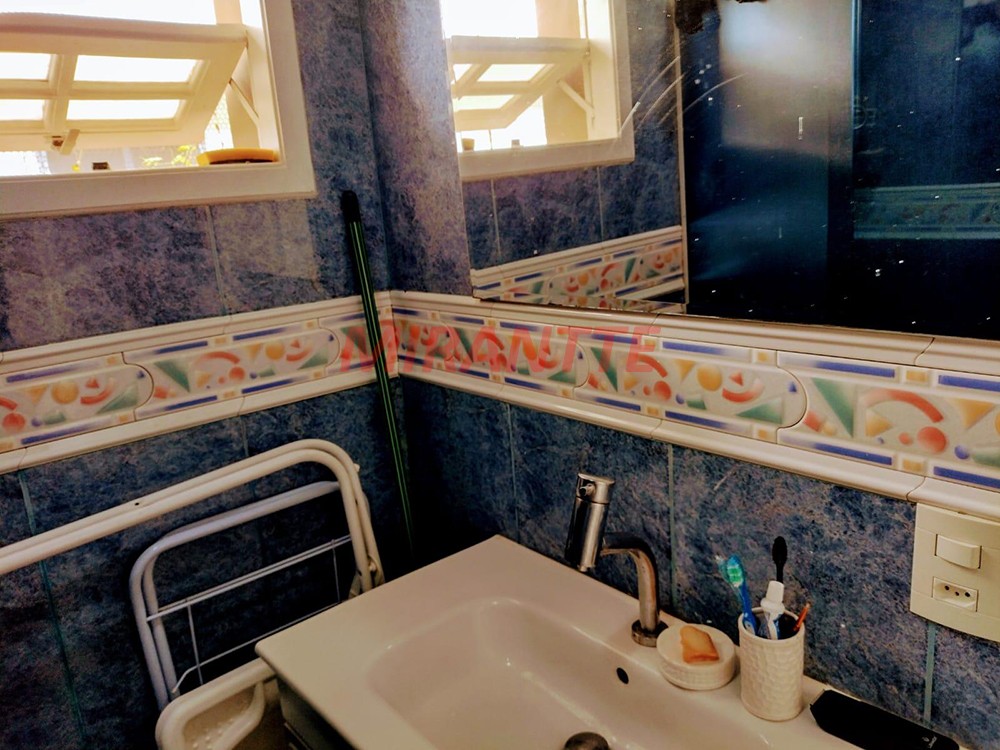 Sobrado de 230m² com 3 quartos em Vila Nova Cachoeirinha