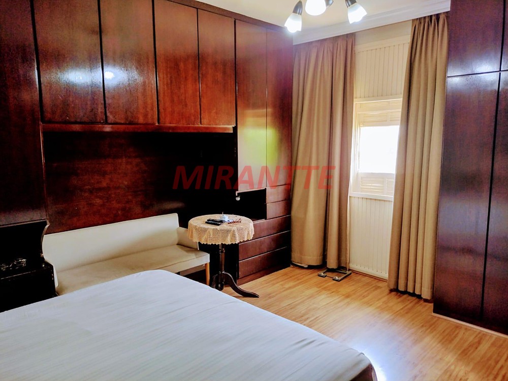 Sobrado de 230m² com 3 quartos em Vila Nova Cachoeirinha