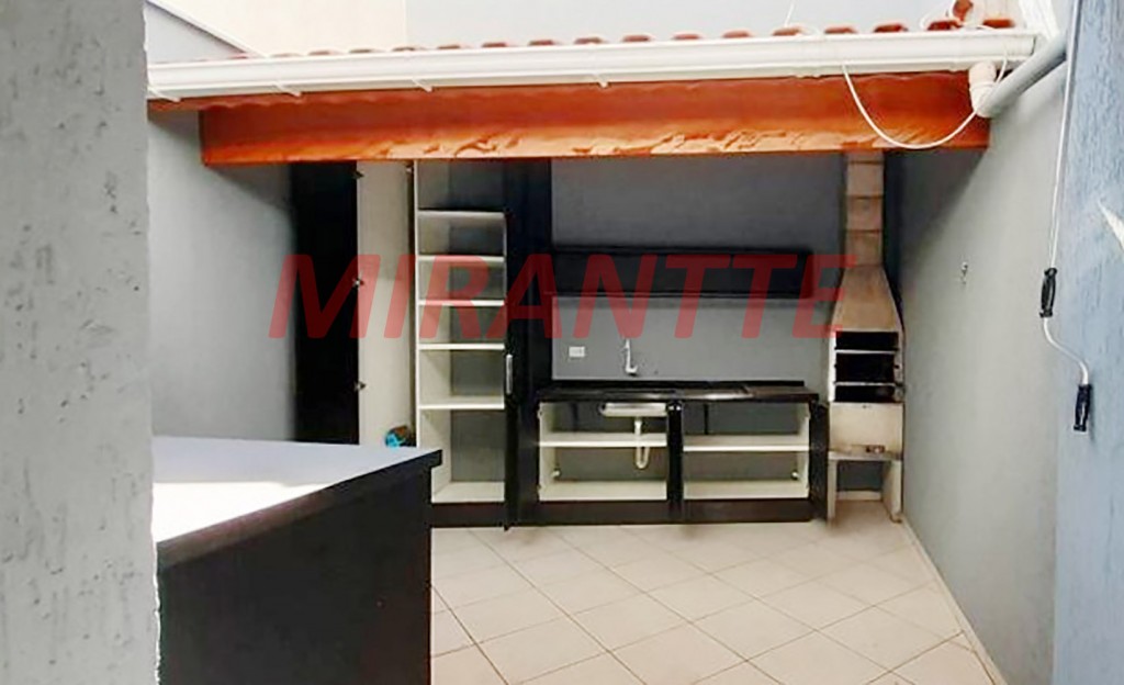 Sobrado de 160m² com 3 quartos em Vila Aurora
