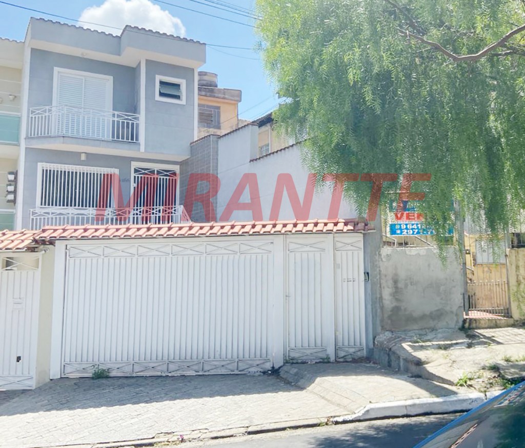 Sobrado de 160m² com 3 quartos em Vila Aurora