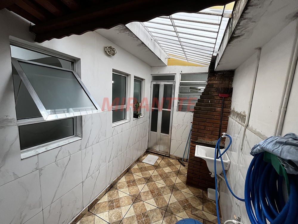 Sobrado de 195m² com 4 quartos em Vila Nova Cachoeirinha