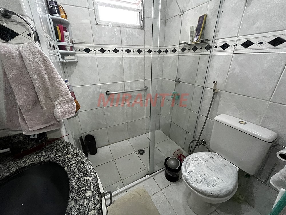 Sobrado de 195m² com 4 quartos em Vila Nova Cachoeirinha
