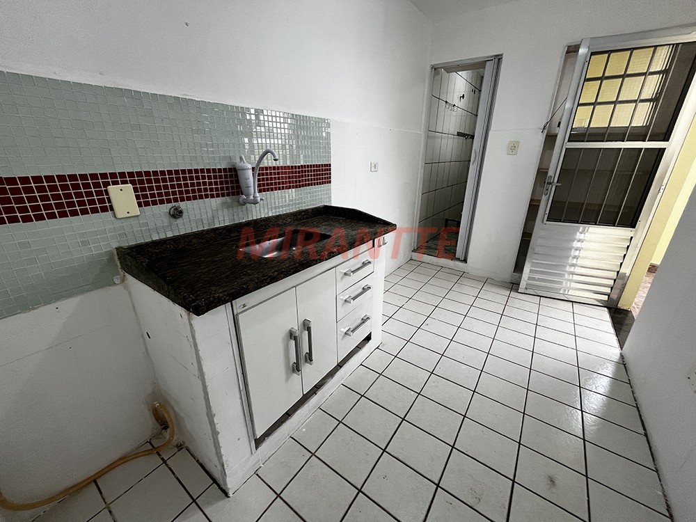 Sobrado de 195m² com 4 quartos em Vila Nova Cachoeirinha