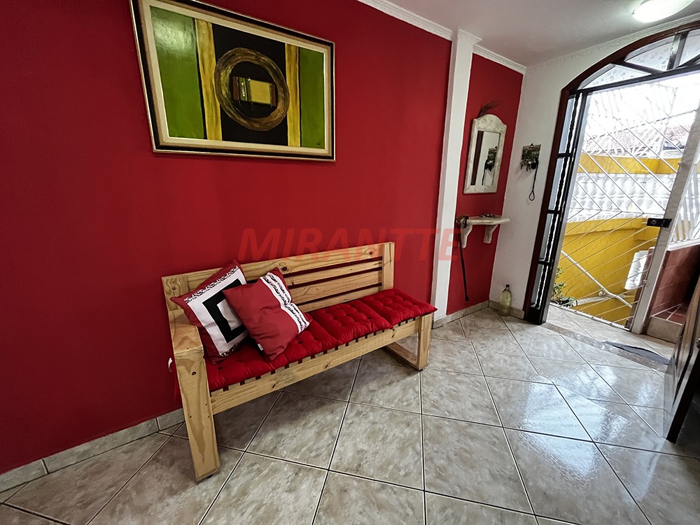 Sobrado de 195m² com 4 quartos em Vila Nova Cachoeirinha