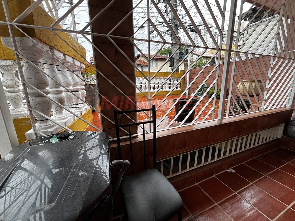 Sobrado de 195m² com 4 quartos em Vila Nova Cachoeirinha