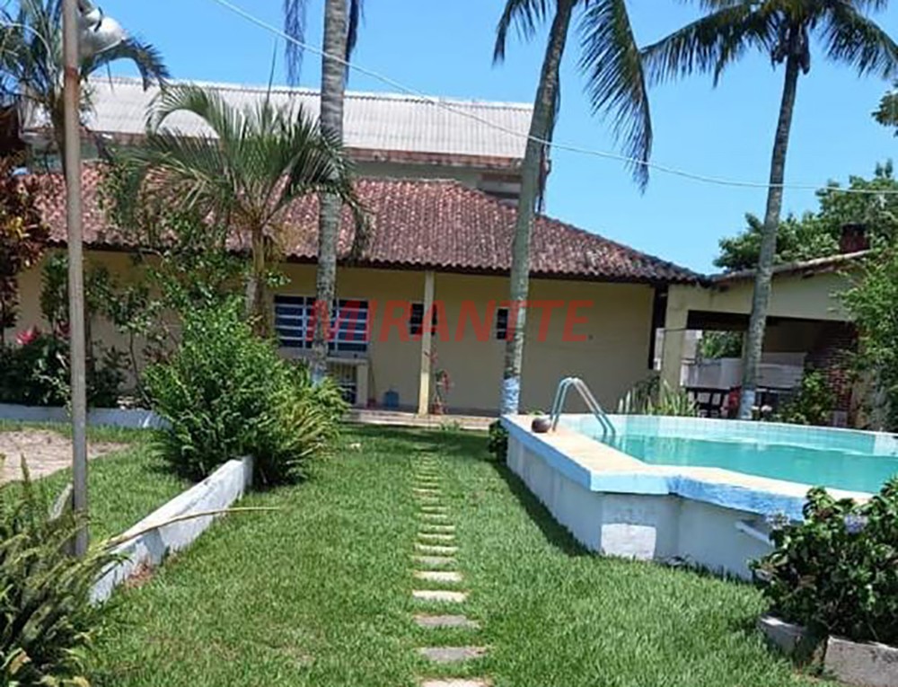 Sobrado de 500m² com 3 quartos em Balneário Adriana