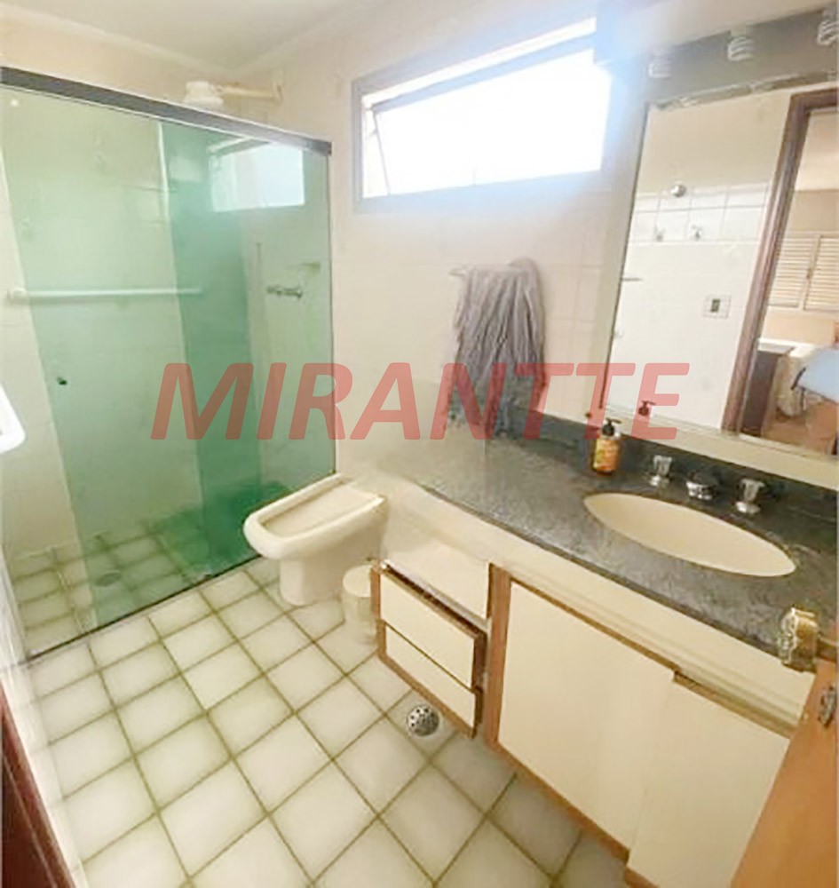 Apartamento de 158m² com 3 quartos em Água Fria