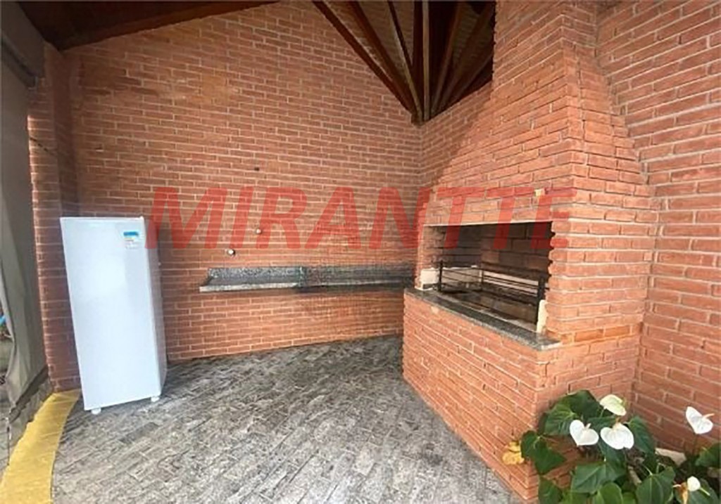 Apartamento de 158m² com 3 quartos em Água Fria