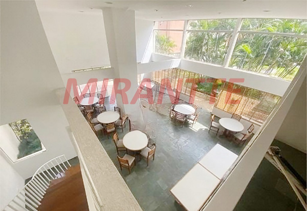 Apartamento de 158m² com 3 quartos em Água Fria