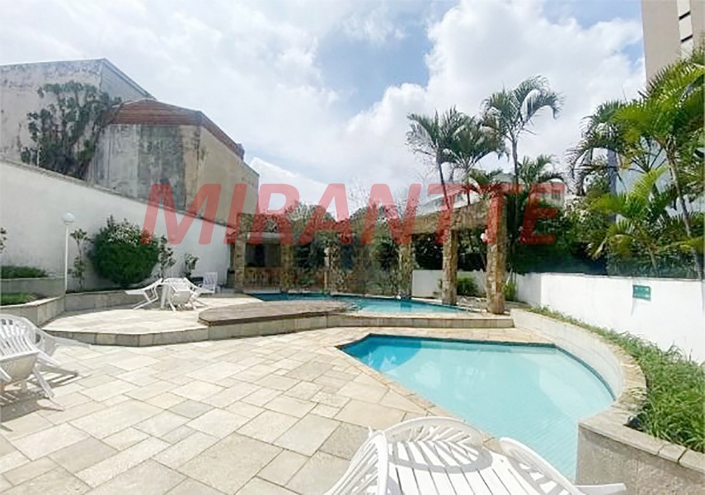 Apartamento de 158m² com 3 quartos em Água Fria