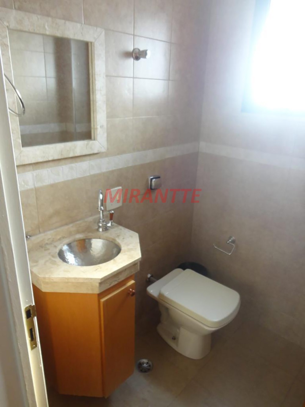 Conjunto comercial de 77m² em Lapa