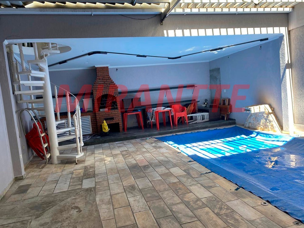 Sobrado de 234m² com 3 quartos em Tucuruvi