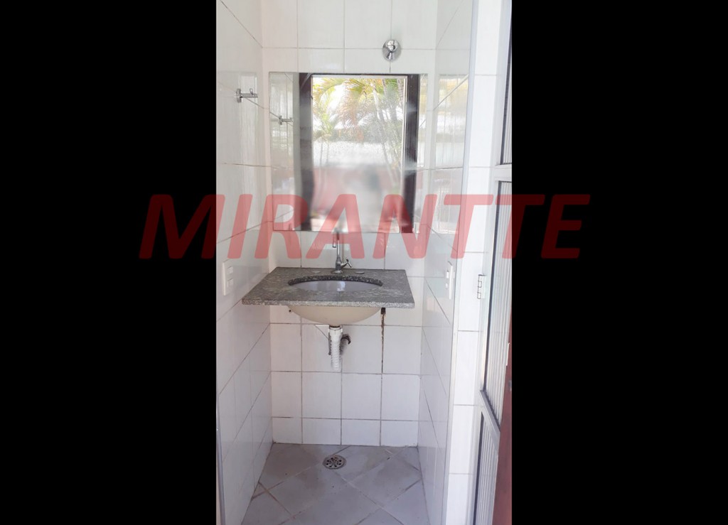 Sobrado de 300m² com 4 quartos em Alphaville
