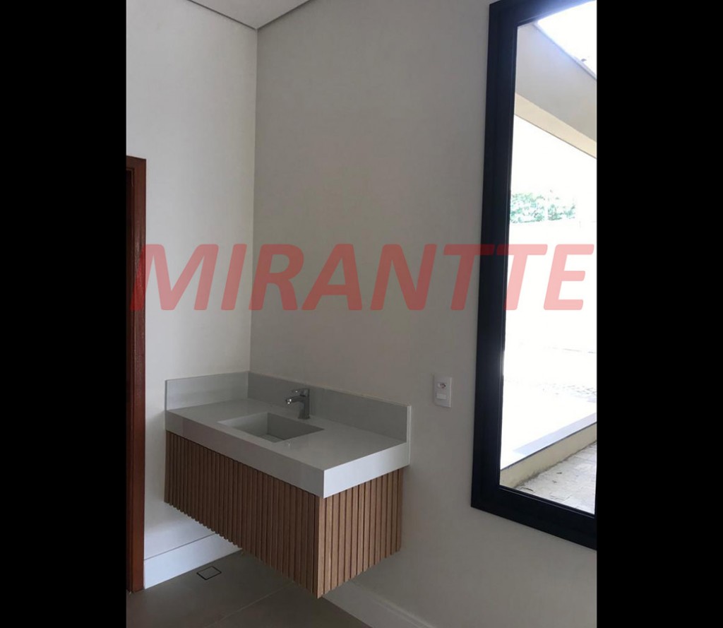 Casa terrea de 320m² com 3 quartos em Vila Itaici