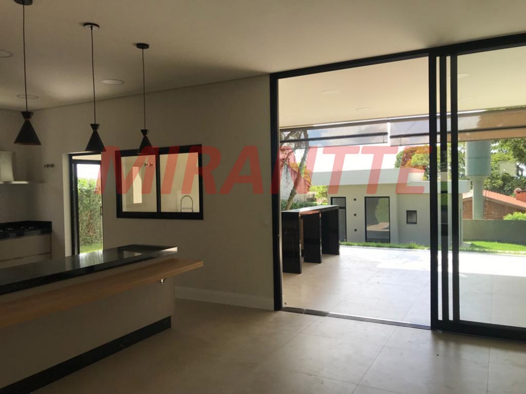 Casa terrea de 320m² com 3 quartos em Vila Itaici