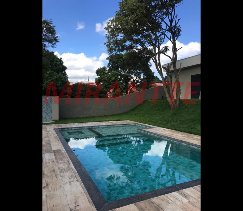 Casa terrea de 320m² com 3 quartos em Vila Itaici