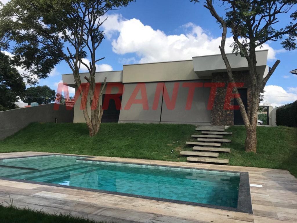 Casa terrea de 320m² com 3 quartos em Vila Itaici