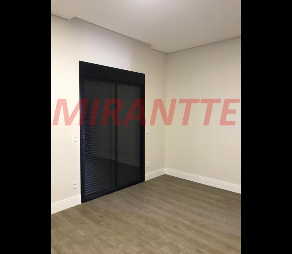 Casa terrea de 320m² com 3 quartos em Vila Itaici