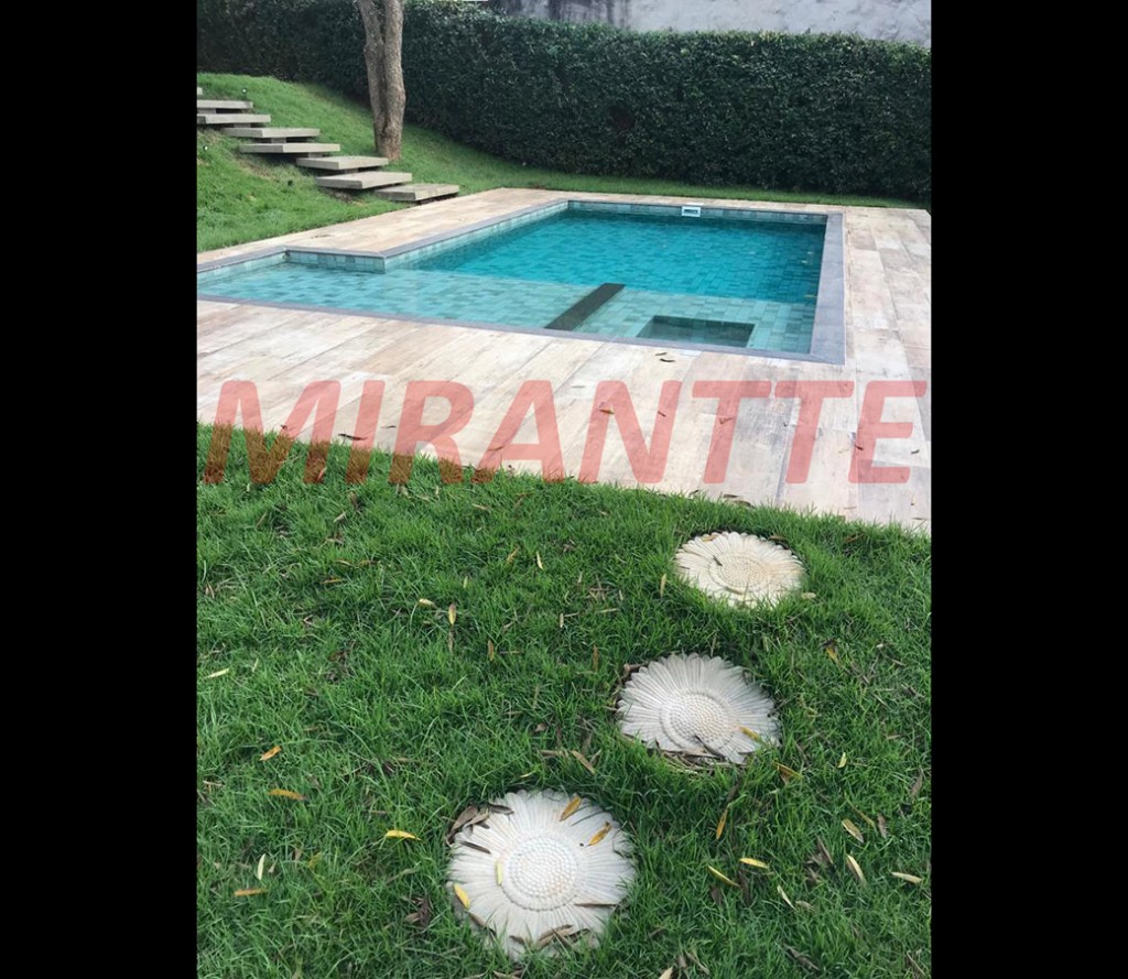 Casa terrea de 320m² com 3 quartos em Vila Itaici