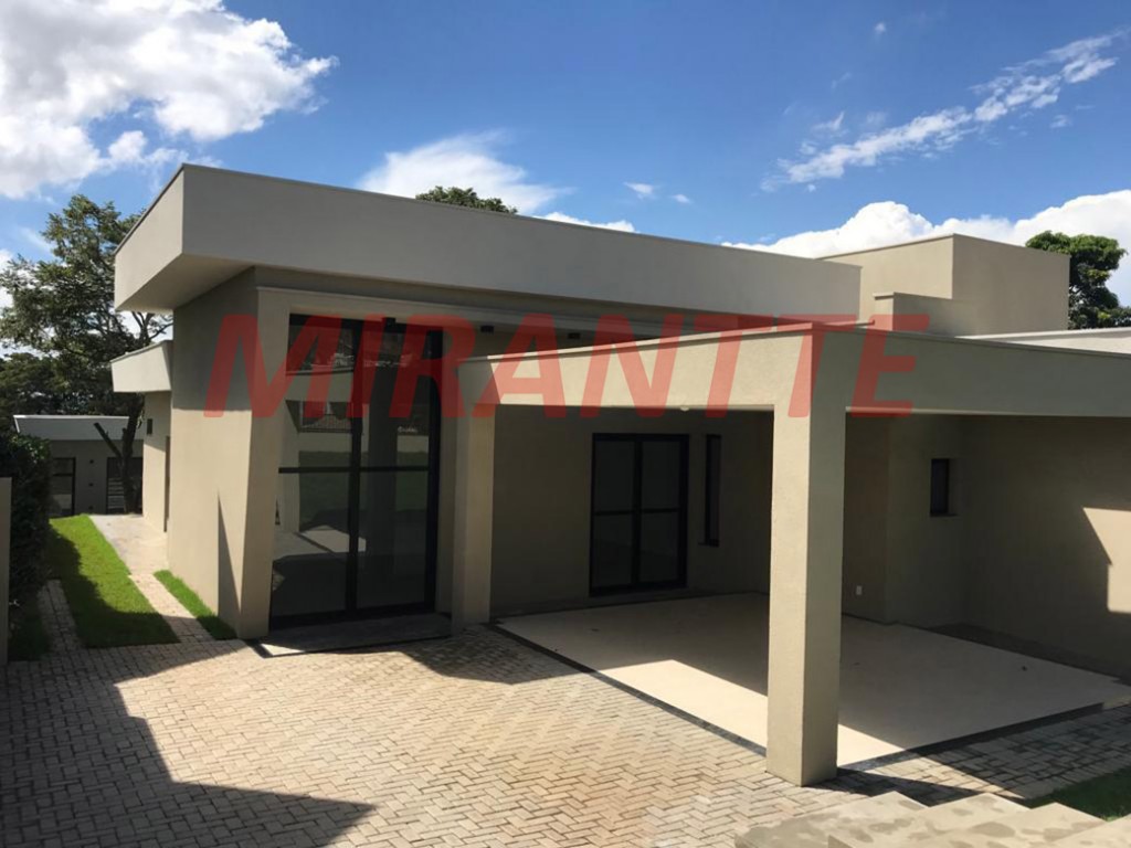 Casa terrea de 320m² com 3 quartos em Vila Itaici