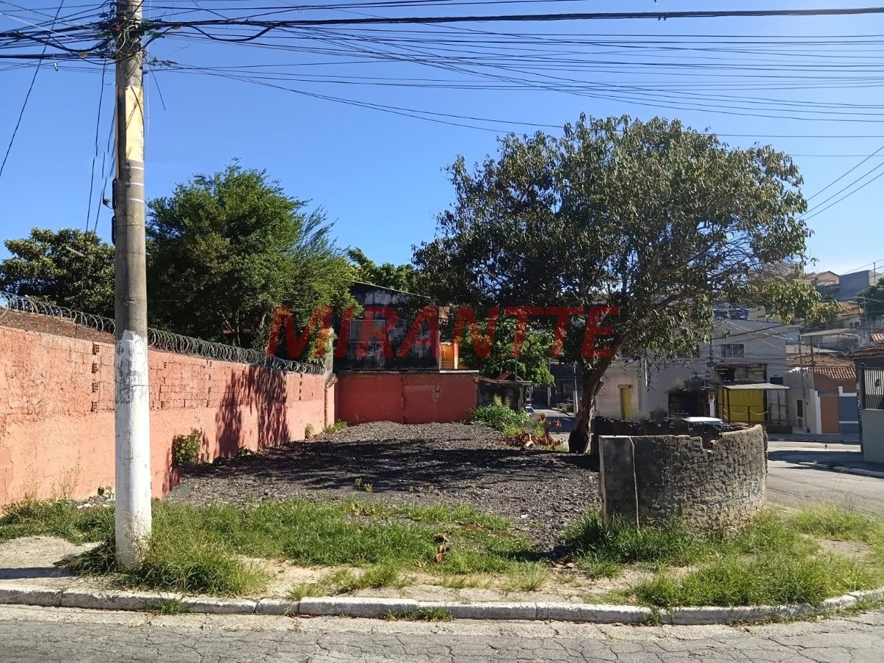 Terreno de 300m² em Vila Nova Mazzei