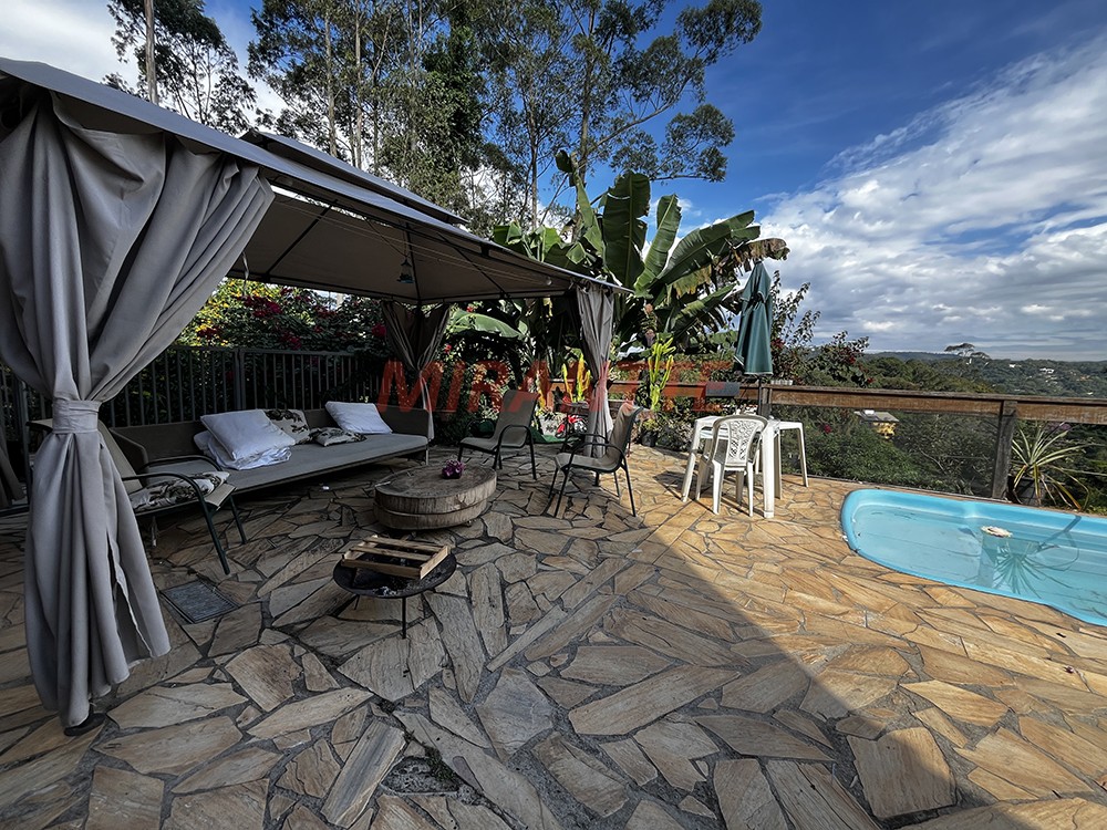 Casa terrea de 430m² com 5 quartos em Caraguata