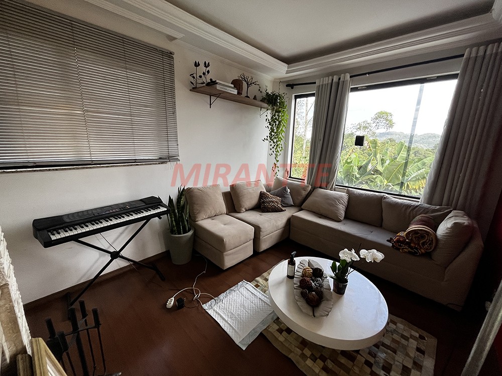 Casa terrea de 430m² com 5 quartos em Caraguata