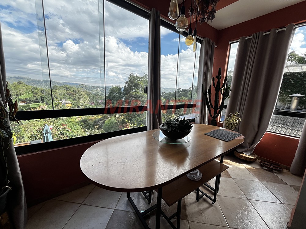 Casa terrea de 430m² com 5 quartos em Caraguata