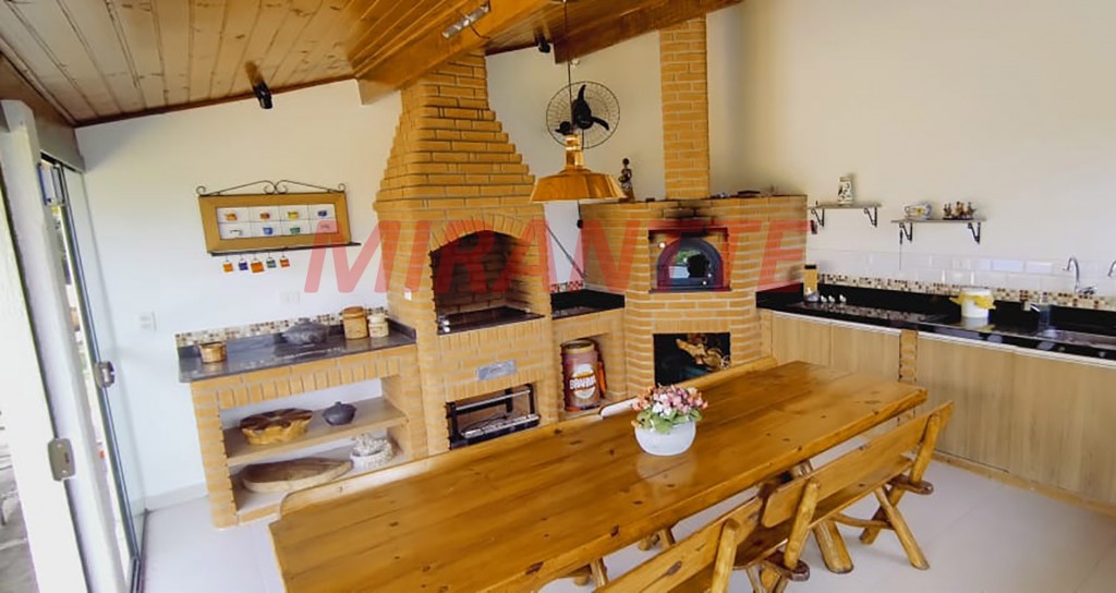 Casa terrea de 450m² com 4 quartos em Jardim Rosa Helena