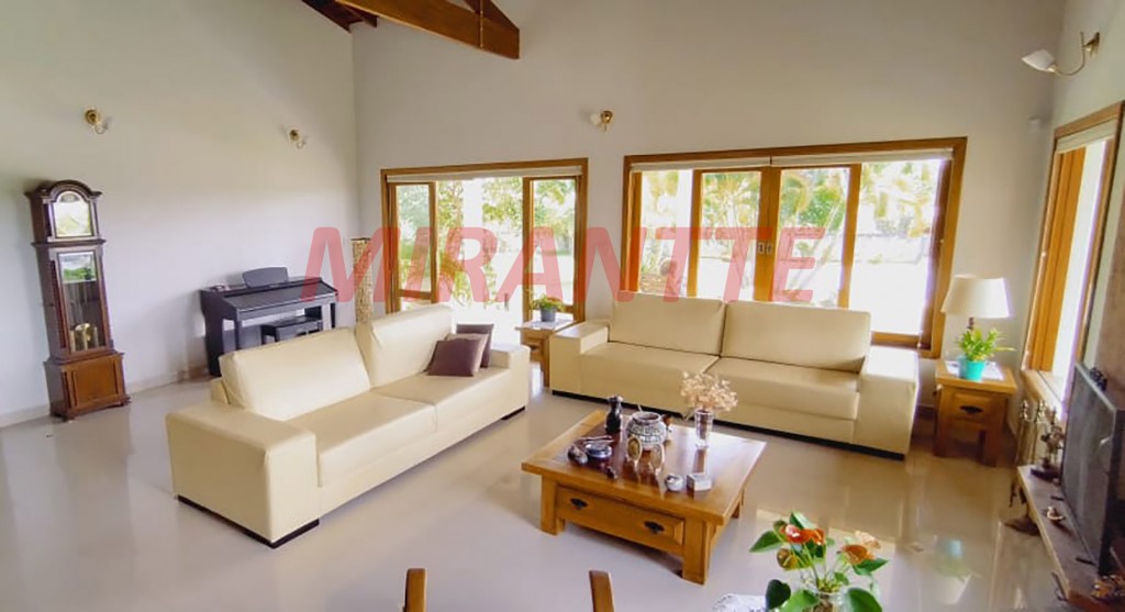 Casa terrea de 450m² com 4 quartos em Jardim Rosa Helena