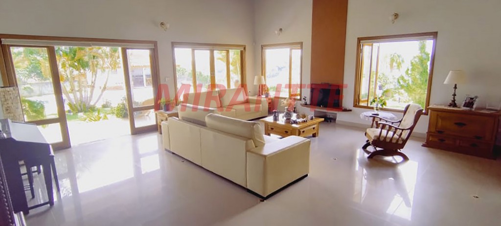 Casa terrea de 450m² com 4 quartos em Jardim Rosa Helena