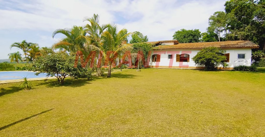Casa terrea de 450m² com 4 quartos em Jardim Rosa Helena