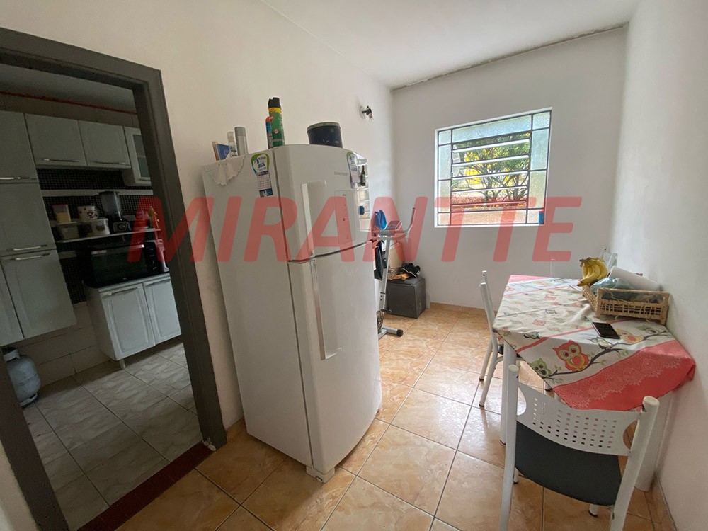Sobrado de 102m² com 2 quartos em Água Fria