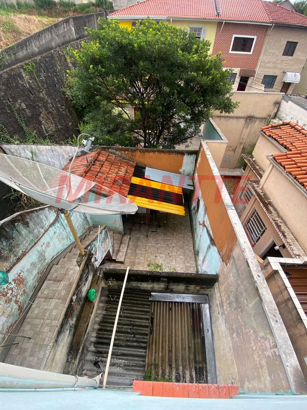 Sobrado de 102m² com 2 quartos em Água Fria