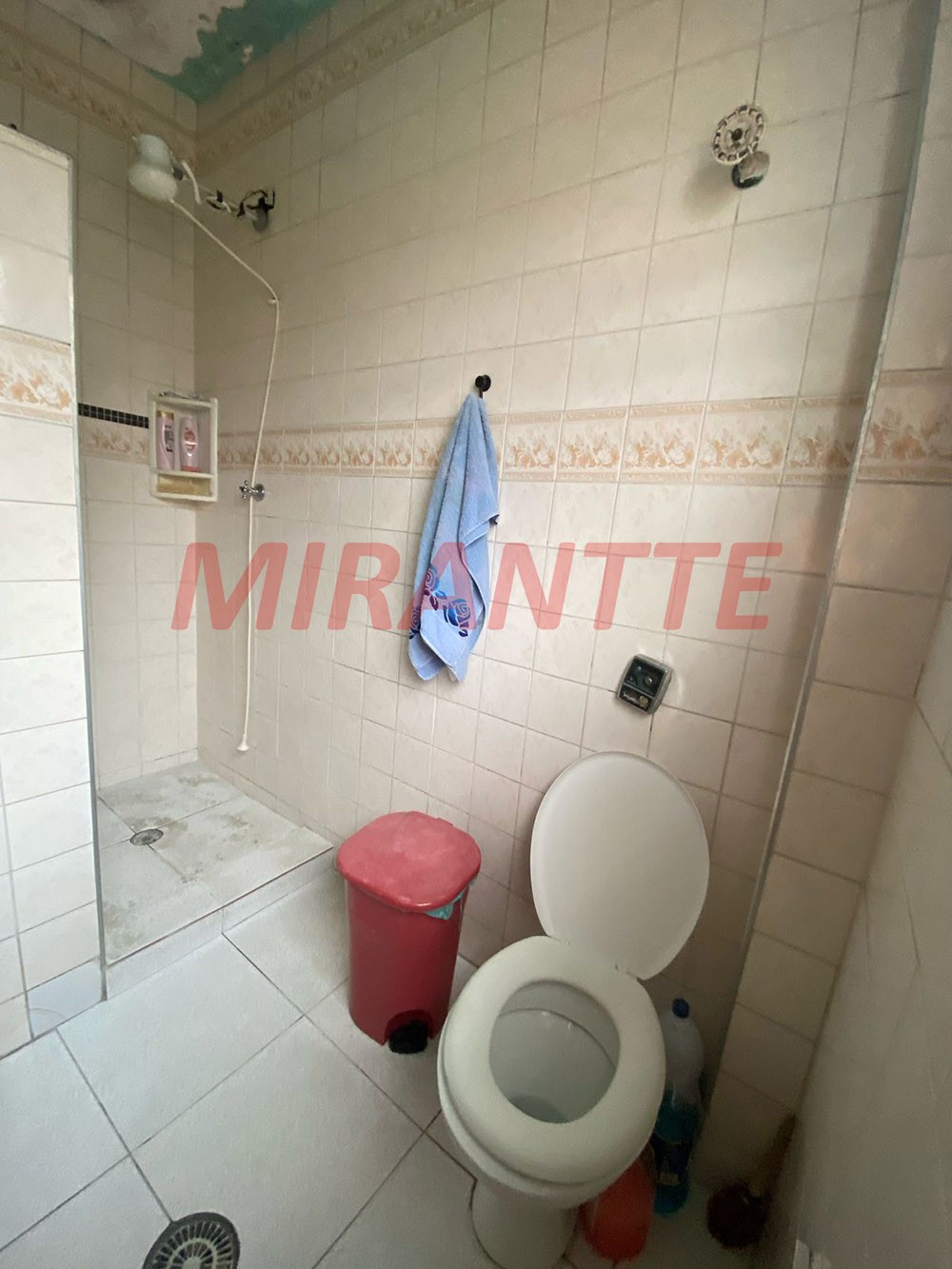 Sobrado de 102m² com 2 quartos em Água Fria