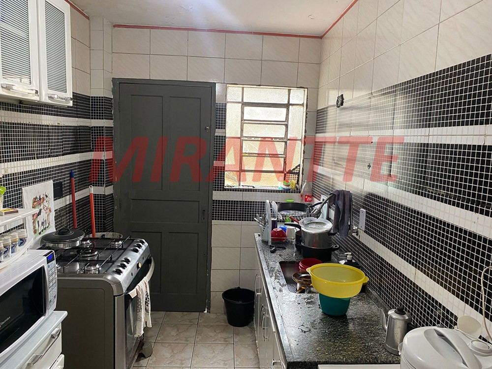 Sobrado de 102m² com 2 quartos em Água Fria