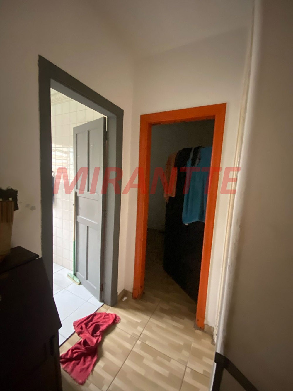 Sobrado de 102m² com 2 quartos em Água Fria