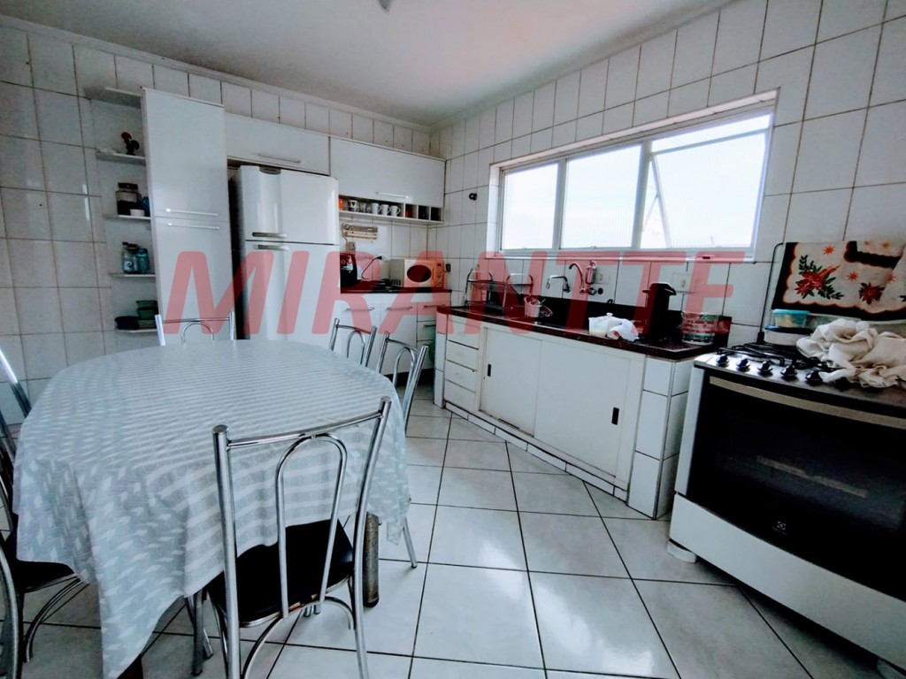 Sobrado de 172m² com 4 quartos em Vila Guilherme