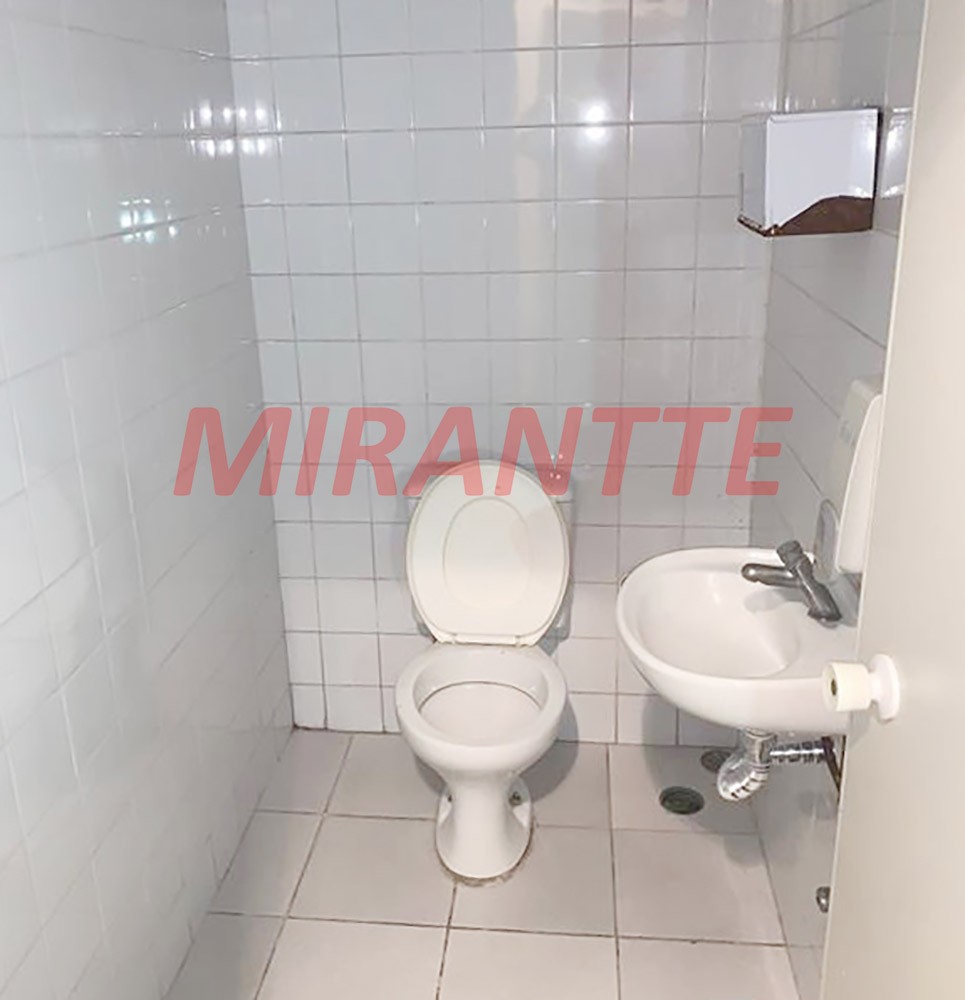 Comercial de 800m² em Santana