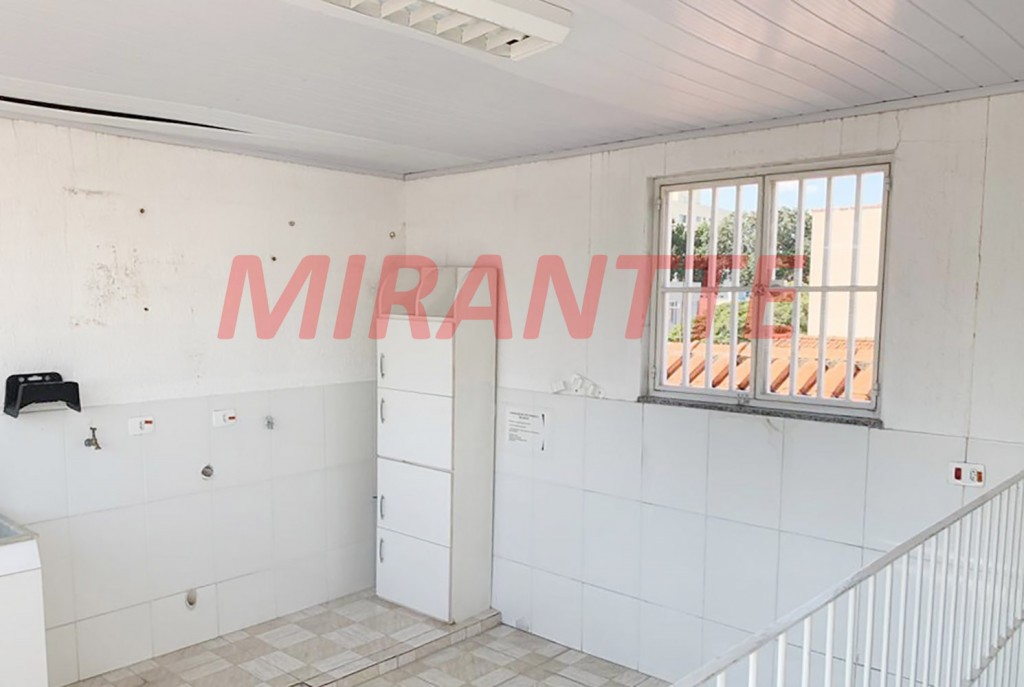 Comercial de 800m² em Santana