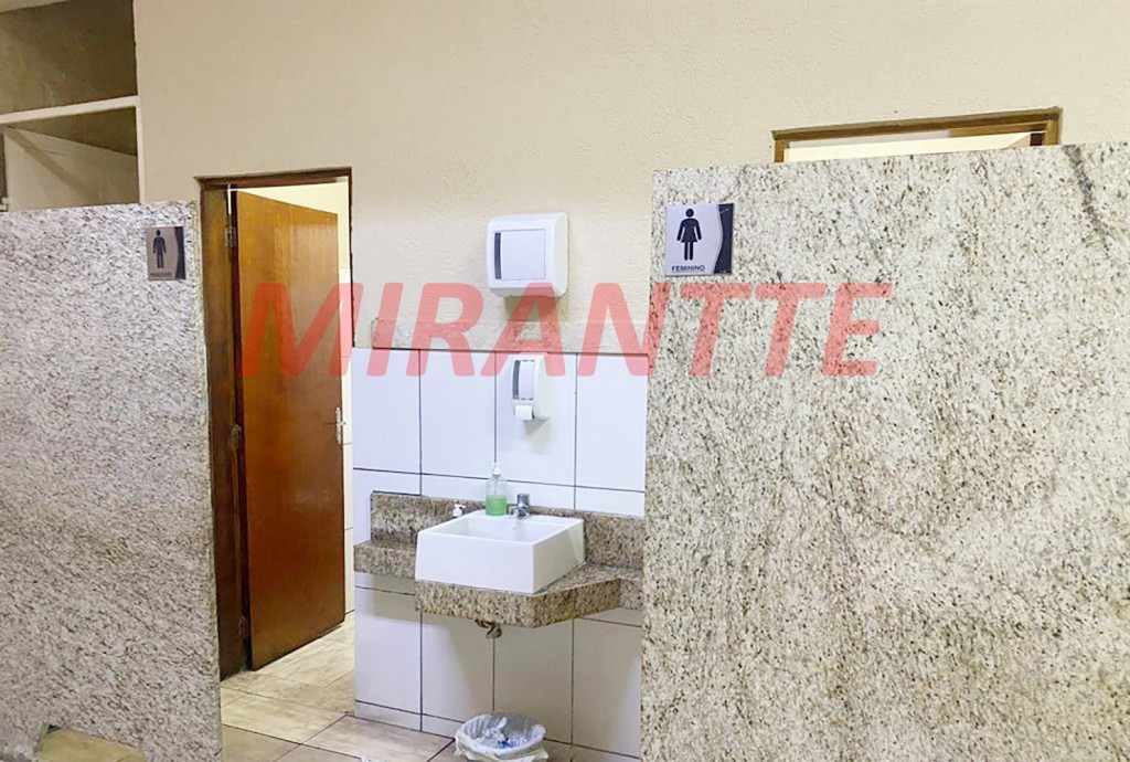 Comercial de 240m² em Jardim Brasil