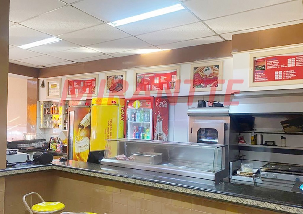 Comercial de 240m² em Jardim Brasil